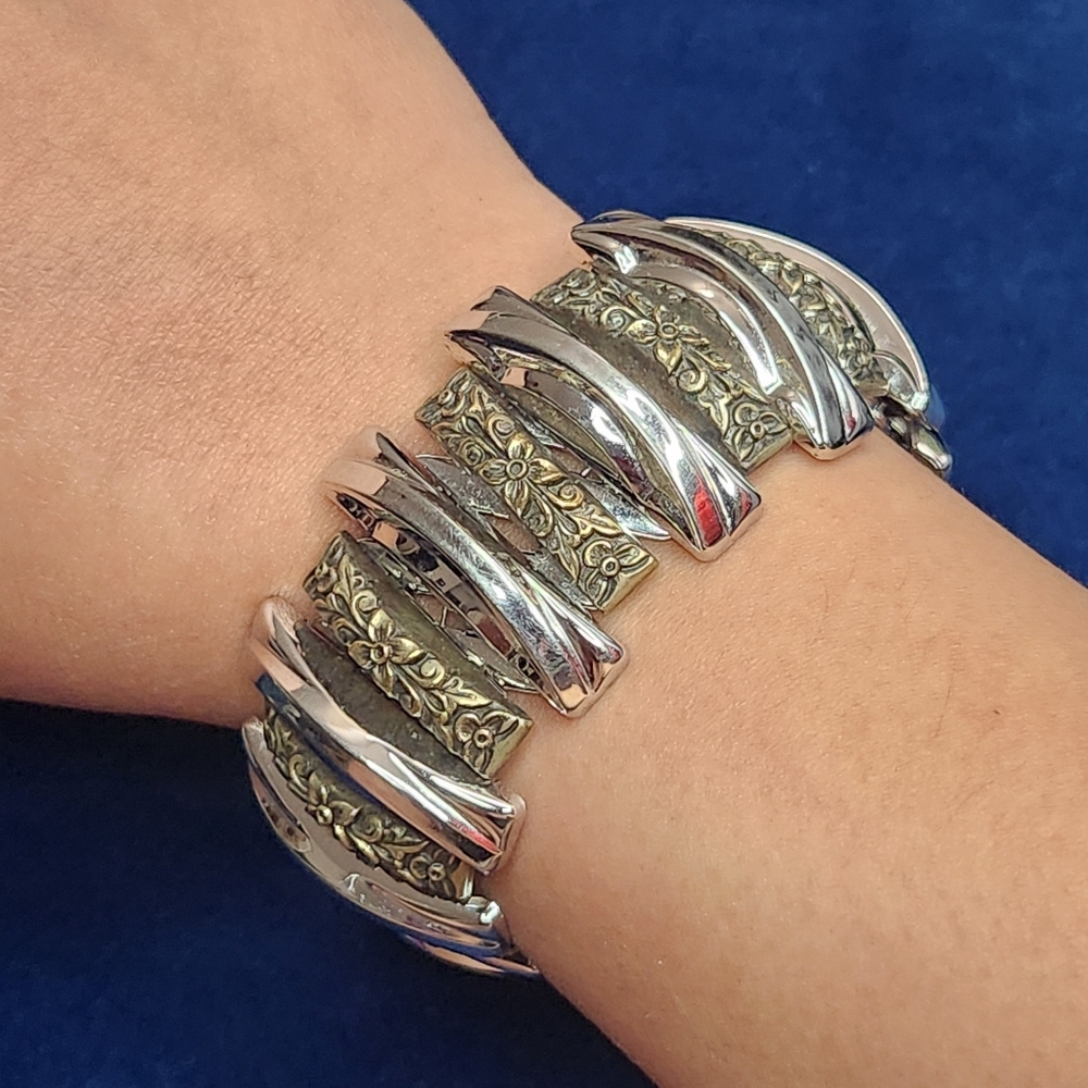 Harwood Leading Lady Vintage 50s Expandable Floral Stretchy Bracelet